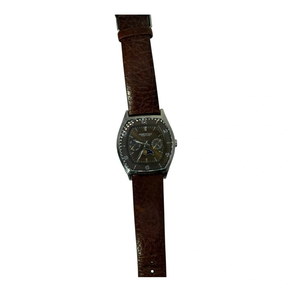 Kenneth Cole Reaction Silver  Watch‎